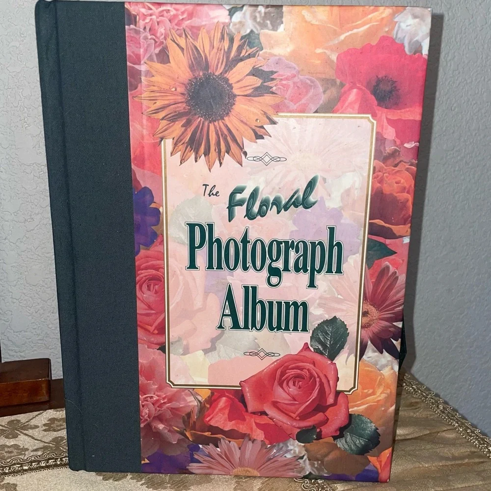 Hard to find! New-1995 “The Floral Album” Robert Frederick, Ltd Montague House